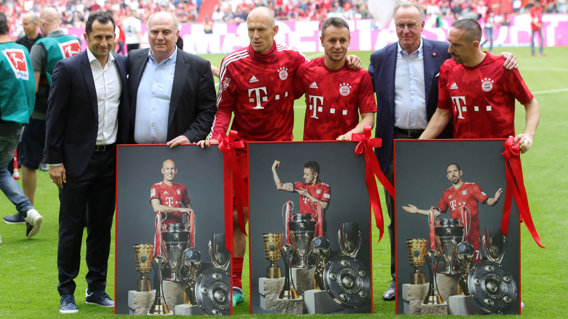 亿杰消防维保人员维保中